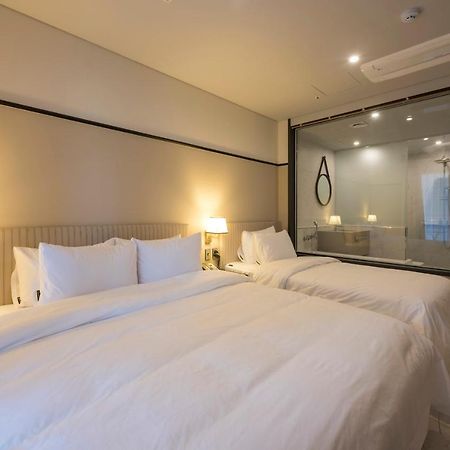 Browndot Hotel Guseo Busan Exteriör bild